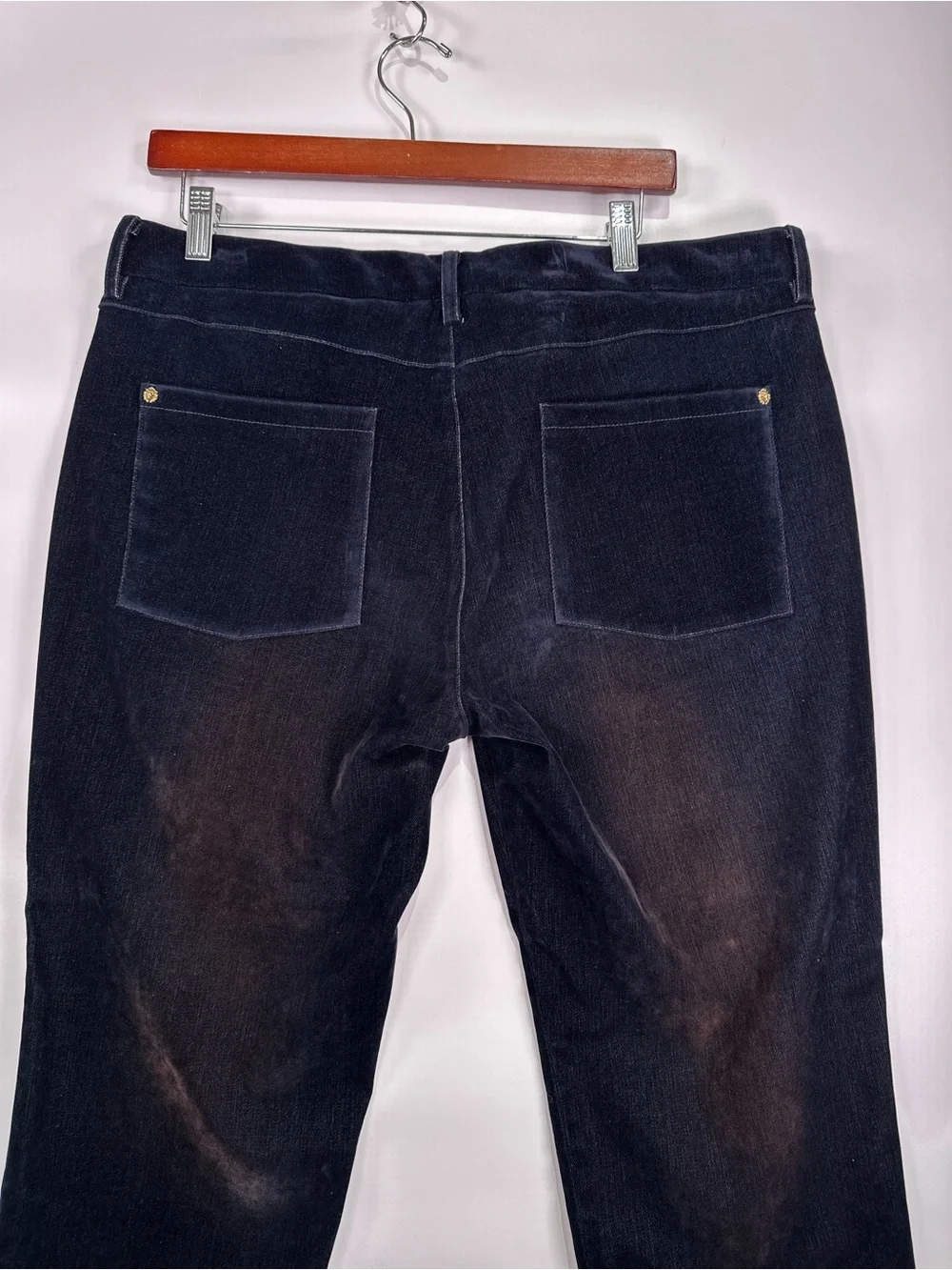 Chanel 17A CC Lion Button Straight Leg Velvet Pants Navy Blue FR 46